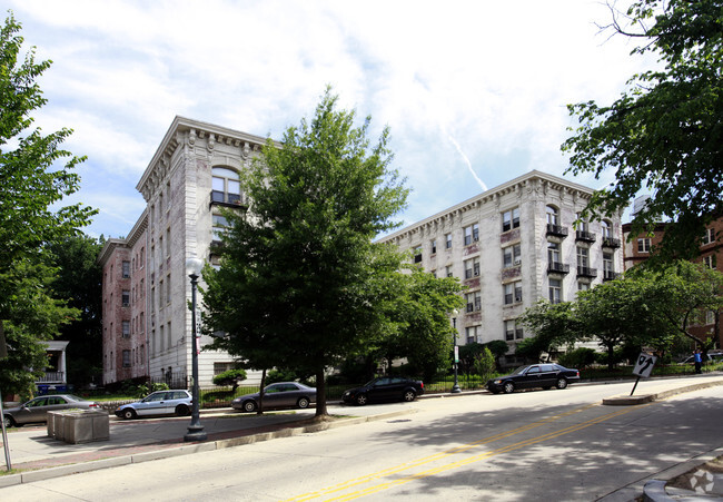 Building Photo - Park Regent Apartments