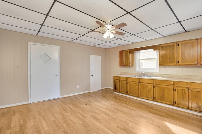 Foto del edificio - 423 Chestnut Ave