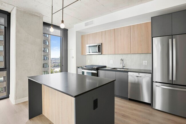 Building Photo - 238 W Polk St