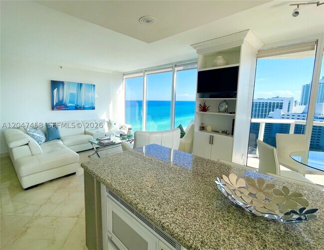 Building Photo - 4775 Collins Ave
