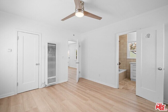 Foto del edificio - 38 20th Ave