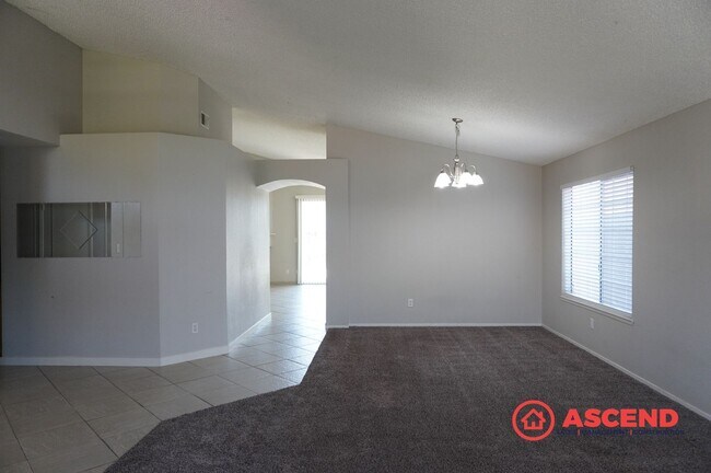 Foto del edificio - Beautiful 3 Bedroom Home Off Gosford!