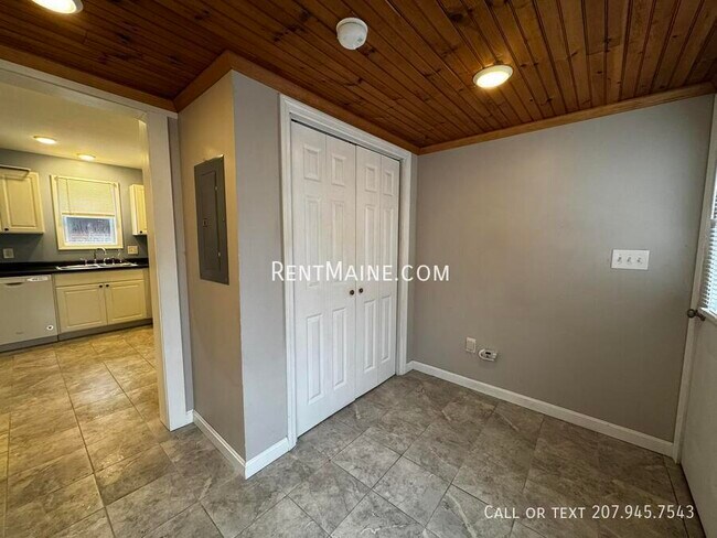 Foto del edificio - 126 Western Ave