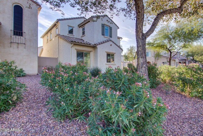 Foto del edificio - 2216 W Le Marche Ave