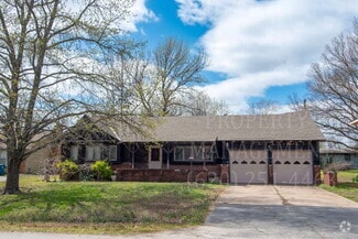 Building Photo - 106 S Overlook Dr