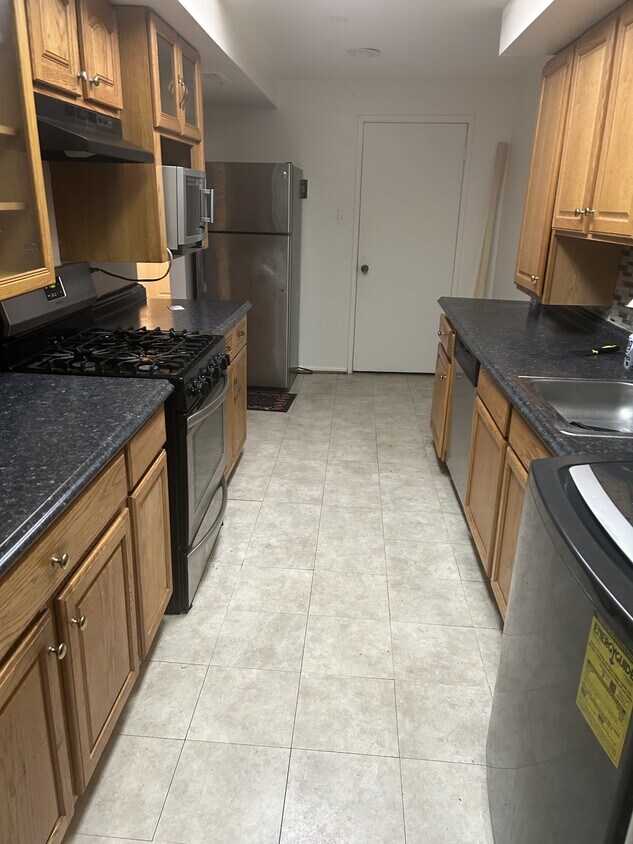 Foto principal - 10202 Prince Pl