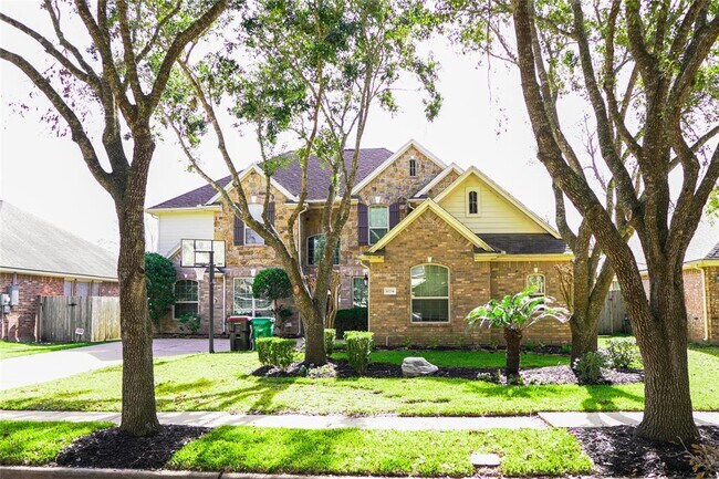 Foto del edificio - 10234 Five Oaks Ln
