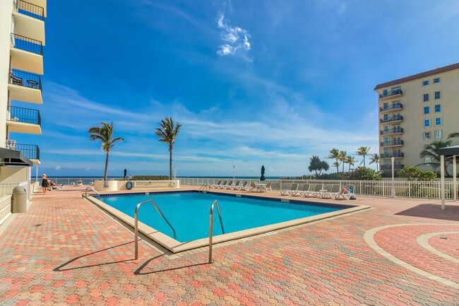 Foto del edificio - 3460 S Ocean Boulevard 312