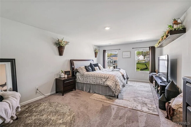 Building Photo - 7980 Uplands Dr