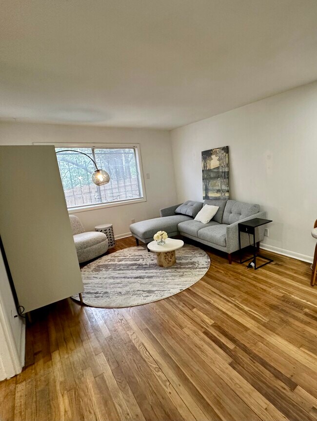 Foto del edificio - Inman Court Apartments