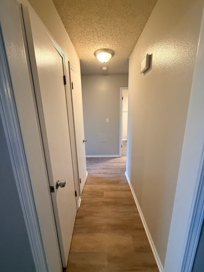 Foto del edificio - 7405 E 17th St N