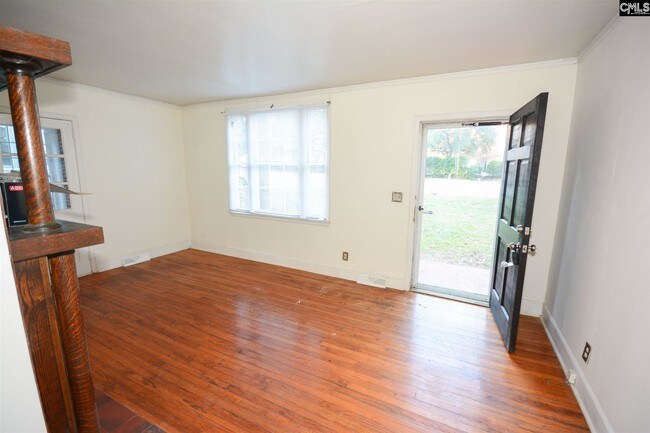 Building Photo - 2714 Forest Dr