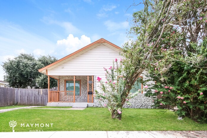 Foto principal - 7842 Ford St