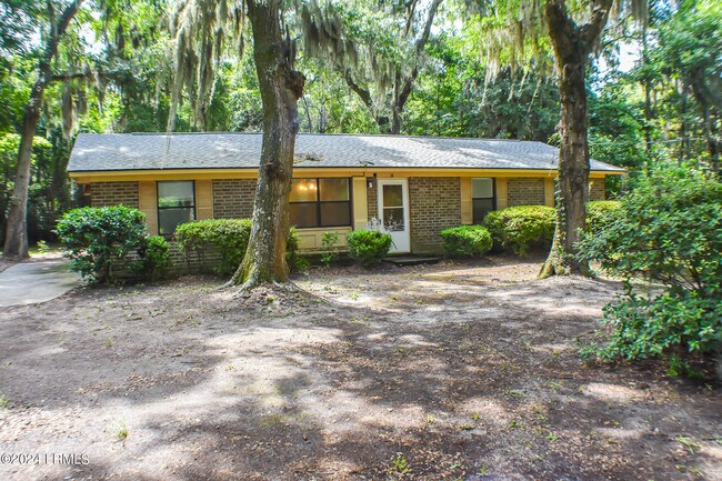 Foto del edificio - 14 State Rd S-7-161