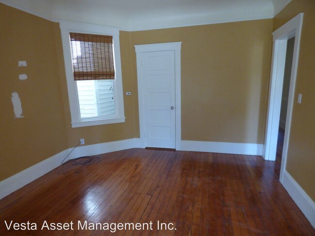 Building Photo - 1518 Dolores St