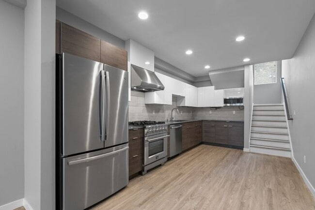 Photo - Stunning AIR CONDITIONED North College Par... Townhome