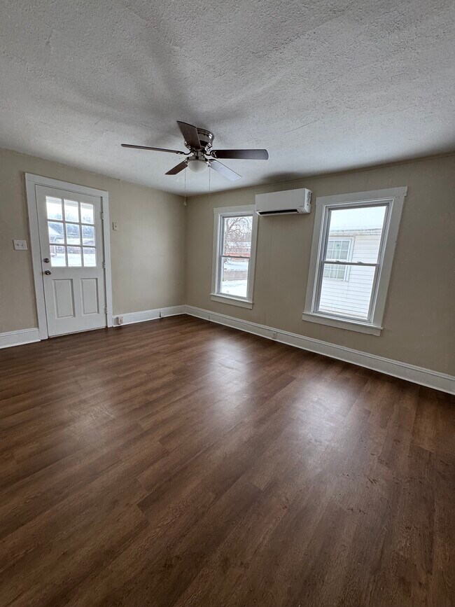 Foto del edificio - 207 W Mill St