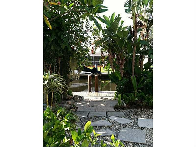 Foto principal - 1433 NW 10th St