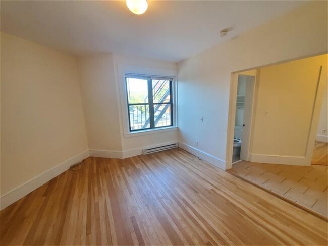 Foto del edificio - 931 Massachusetts Ave