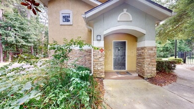 Building Photo - 8539 Gate Pkwy W