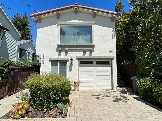 Building Photo - 1256 64th St