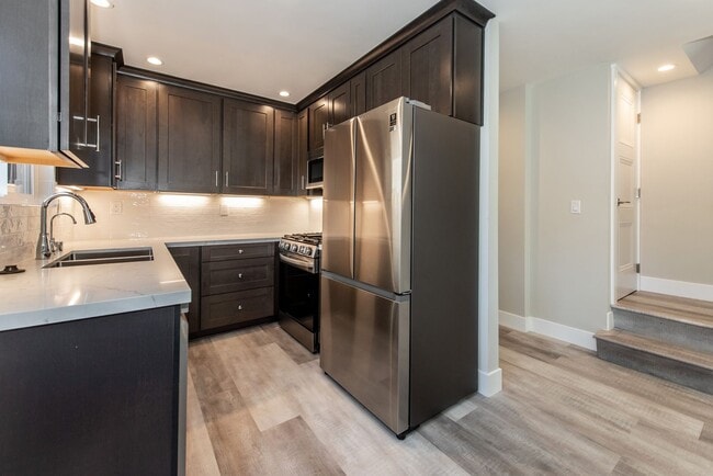 Building Photo - 3741 Mariana Way