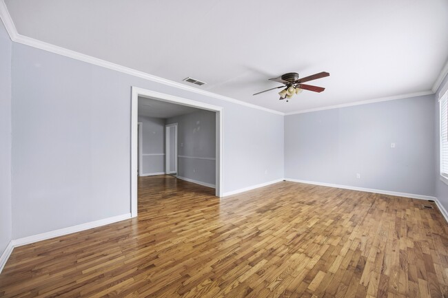 Photo - 365 Power Ave House