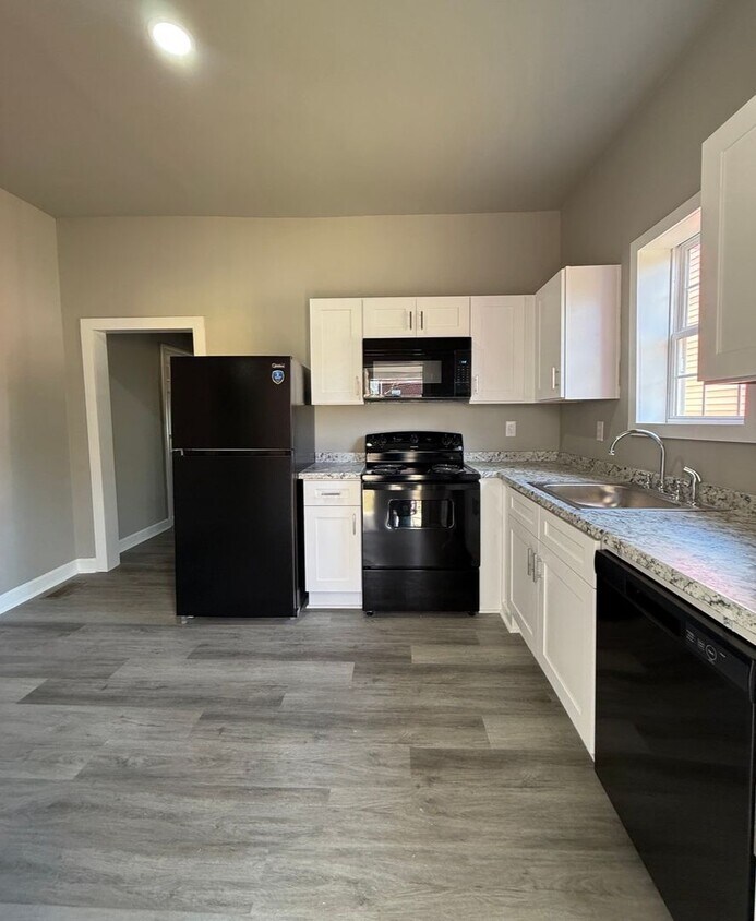 Charming 3-Bedroom Home in Winston-Salem - Charming 3-Bedroom Home in Winston-Salem