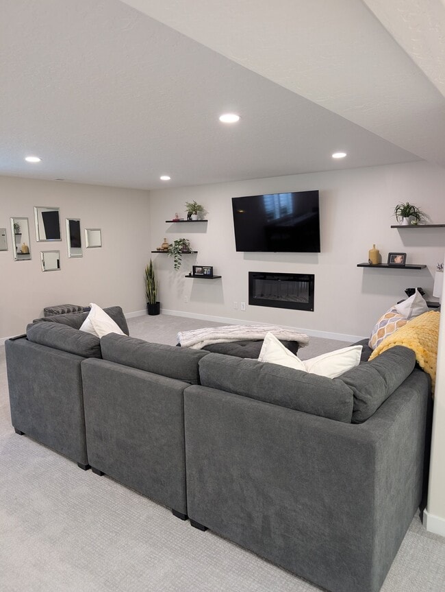 Building Photo - 4780 Kite Ct