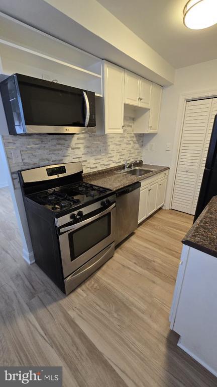 Building Photo - 205 N Adams St