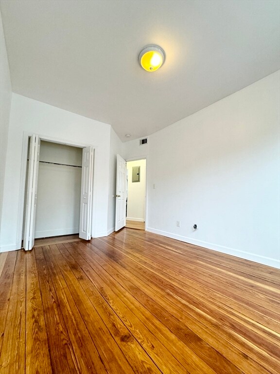 Foto del edificio - 505 Columbia Rd
