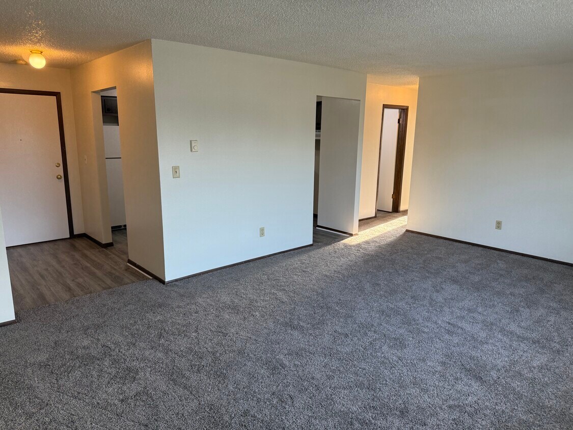 Foto principal - 109 E Monroe Ave