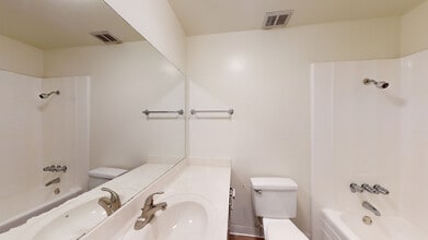 Interior Photo - Harbor at Mesa Verde
