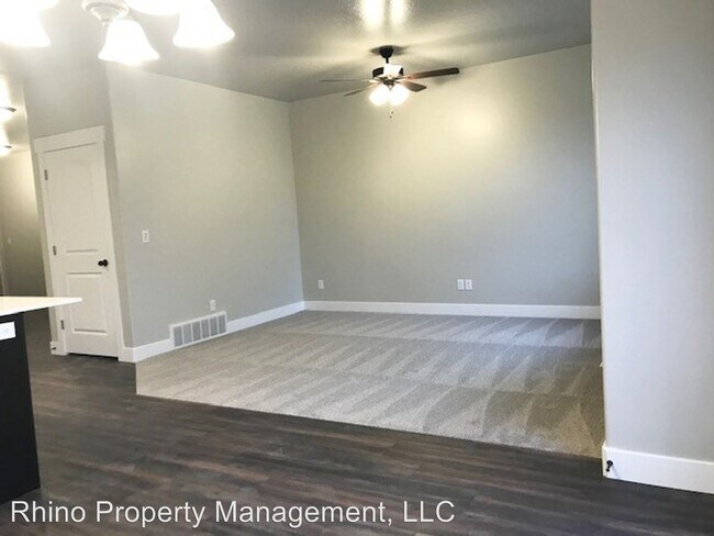 Building Photo - 4 br, 2.5 bath House - 249 N Eagle Wood Drive