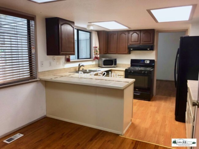 Foto del edificio - 852 143rd St S