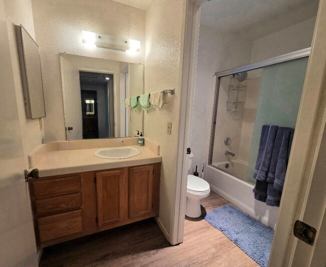 Foto del edificio - 45 Stenner St