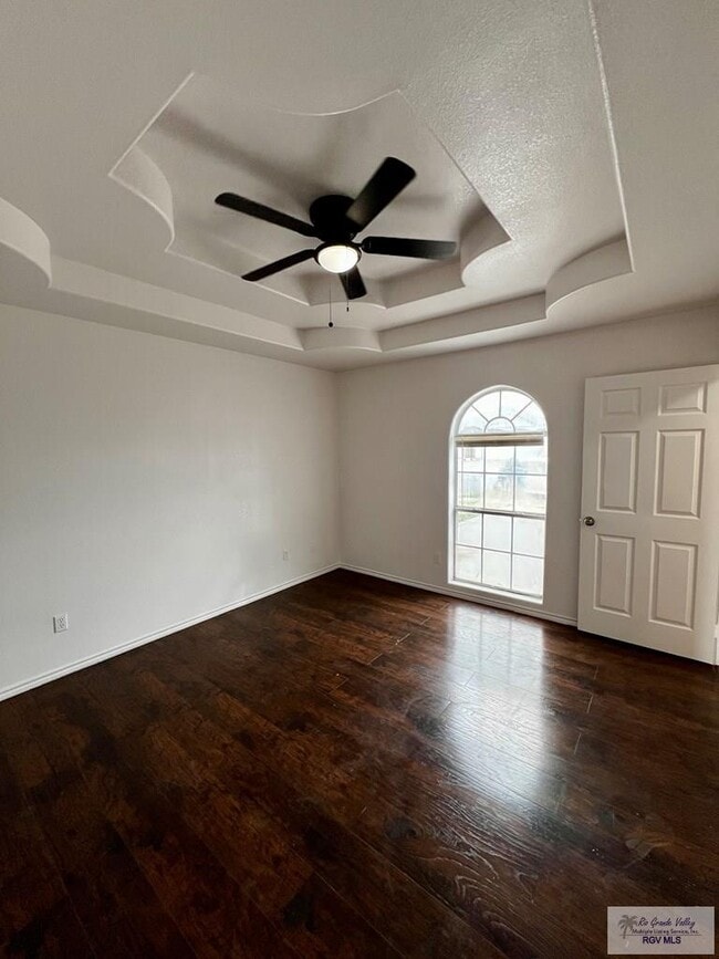 Foto del edificio - 2656 Malta St