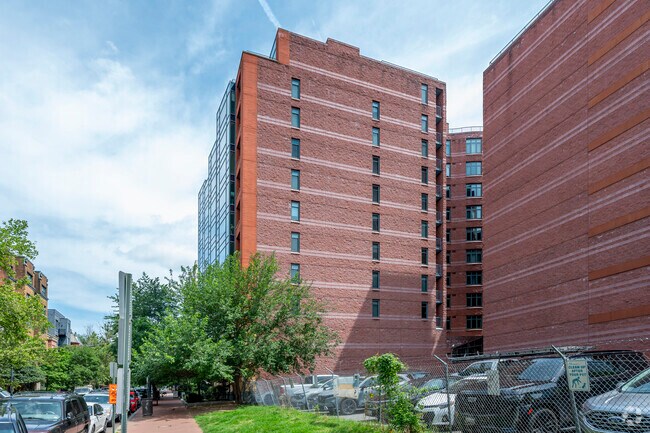 Foto del edificio - Quincy Court