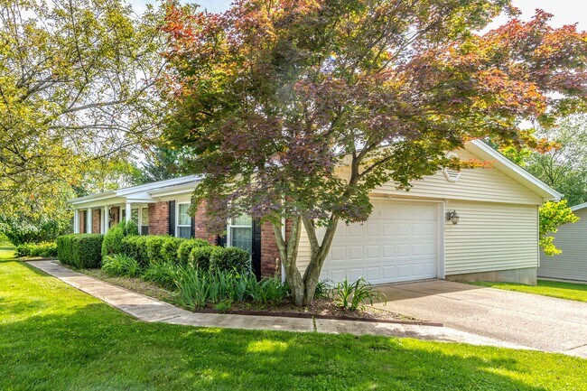 Foto del edificio - 2219 Sycamore Dr