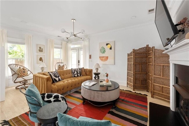 Building Photo - 174 Estoria St SE