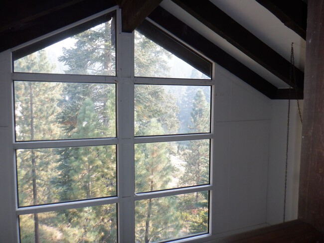 Foto del edificio - 3 Bedroom, dog upon approval!