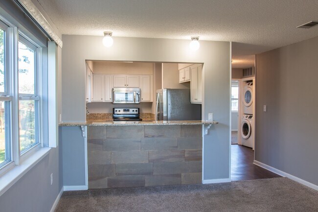Foto del edificio - 3/2 1200 SF condo on the Intercoastal West...