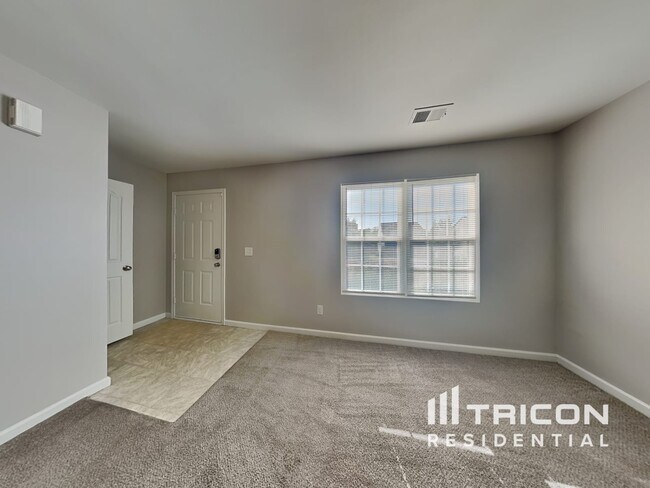 Building Photo - 912 Cassidy Dr