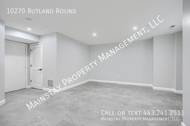 Foto del edificio - 10270 Rutland Round Rd