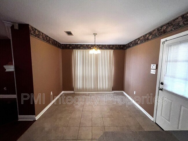 Building Photo - 9517 Crandon Dr