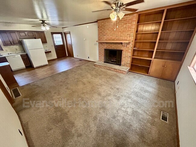 Foto del edificio - 1107 Stinson Ave