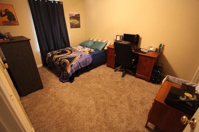 Foto del edificio - 3B/3B Duplex On Tiger Transit Available August 2026!