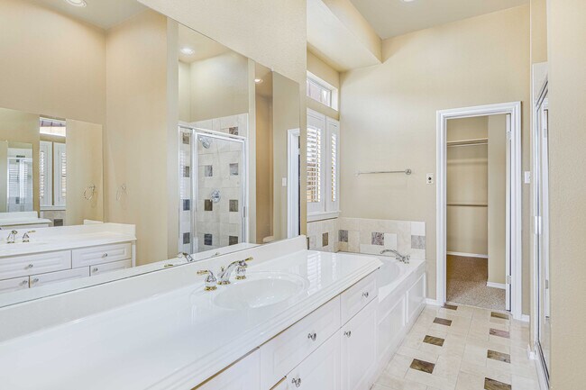 Foto del edificio - 2918 Ranch Rd 620 N