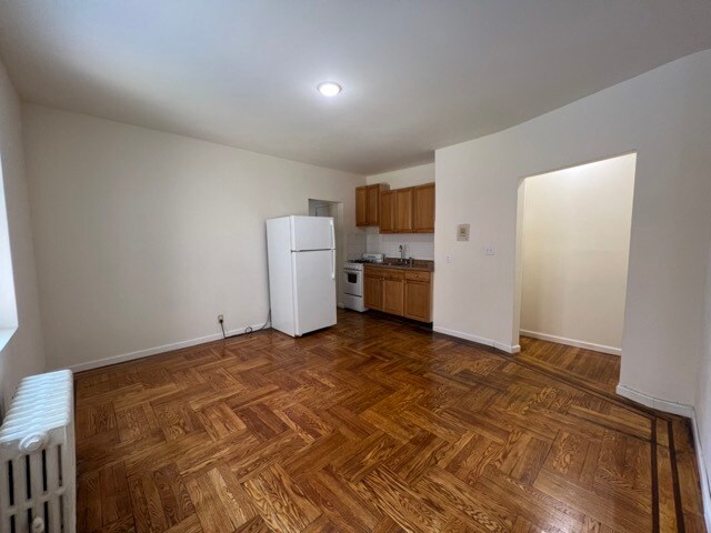 Living Room - 6143 Booth St