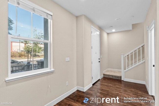 Building Photo - 3 br, 2.5 bath Townhome - 25937 Dollar St,...